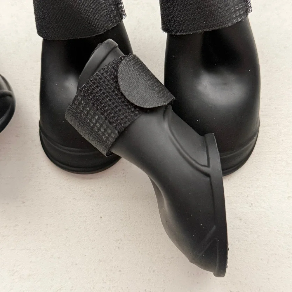 Pet Life Rubber Pet Boots Small Dog Black Size‎ M
